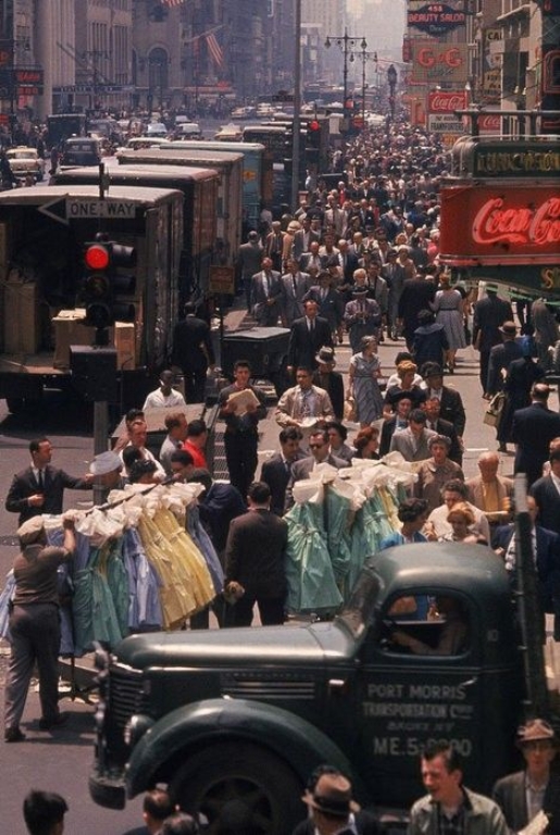 be0dd15cafb6457b99cca0e631fa2bf0--vintage-photography-vintage-photos.jpg
